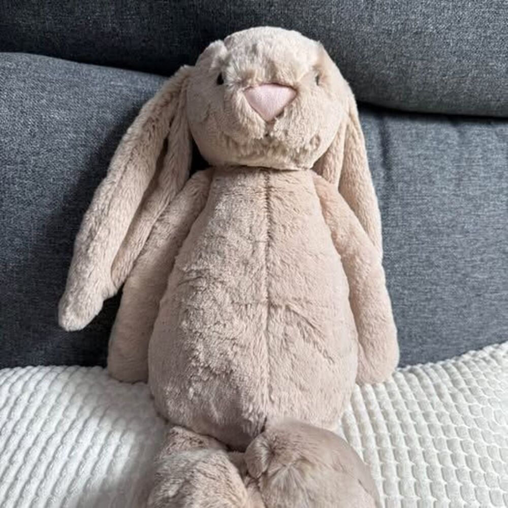 Jellycat large bashful beige bunny NWT